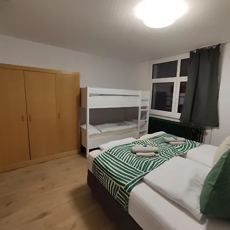Sauna, Pool Und Gartenzugang