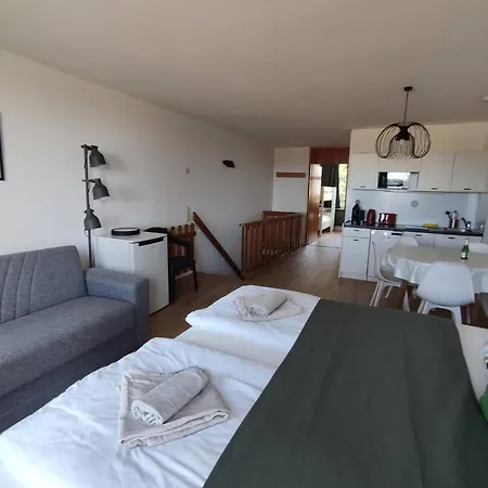 Sauna, Pool Und Gartenzugang *