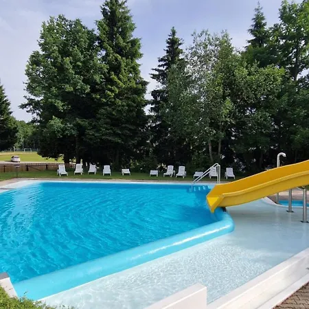 아파트 Sauna, Pool Und Gartenzugang