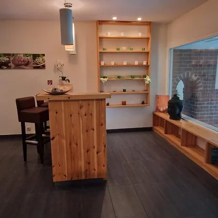 Sauna, Pool Und Gartenzugang